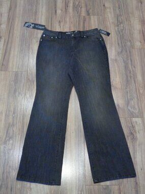 Style & Co. Size 8 / BOOT CUT / Griffin Wash / New Women's Premium Jeans